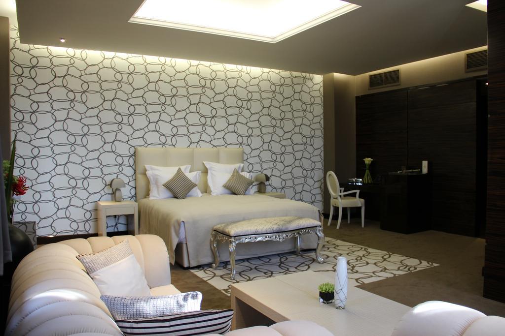 Donatello Boutique Hotel Almatî Cameră foto