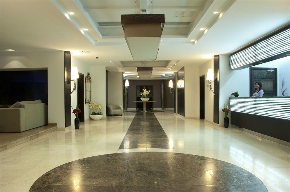 Donatello Boutique Hotel Almatî Exterior foto
